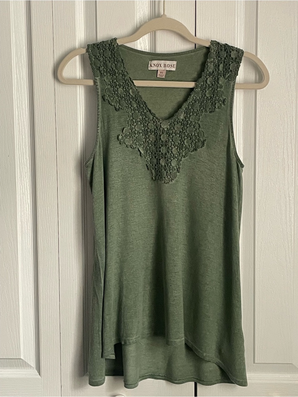 Knox Rose Olive Green Crocheted Front V-Neck Tank Top, XS
